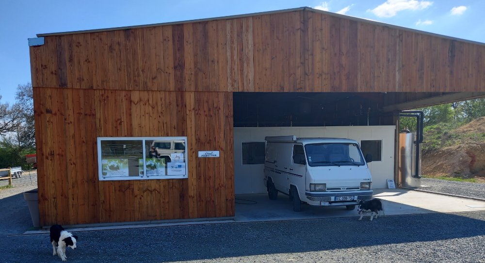 Aire camping-car  Bridor (37600) - Photo 2